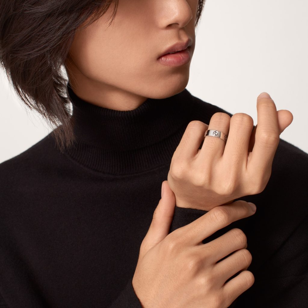 Nhẫn Cartier Love Chế Tác Bạch Kim PT950 Hong Kong Bản Lớn 5 (6)