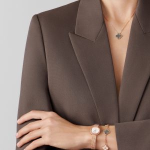 Vòng Tay Van Cleef & Arpels Alhambra Vàng Hồng Kim Cương Xà Cừ Xám 19cm (1)