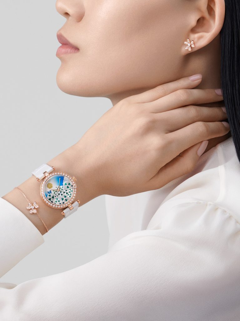 Bông Tai Van Cleef & Arpels Frivole Mini Model Vàng Hồng 18K Kim Cương (1)