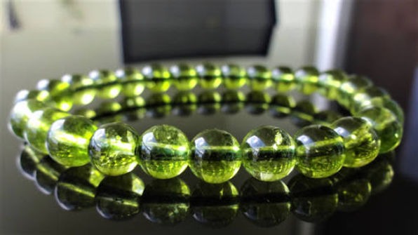 Đá Peridot Khoáng Vật Từ Lòng Đất Sâu