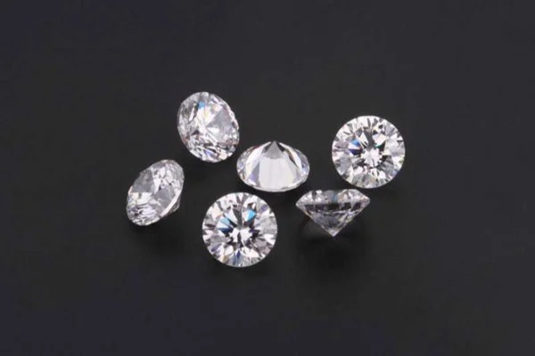 Đá Zircon – Bí Ẩn Về Loại Đá Quý Được Mệnh Danh Là “Kim Cương” (5)