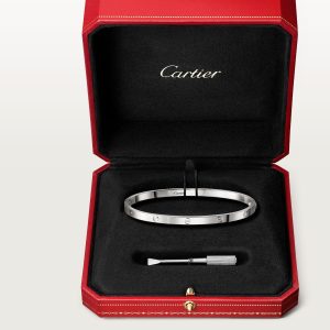 Vòng Tay Cartier Love Small Model Chế Tác Vàng Trắng 18K R (1)