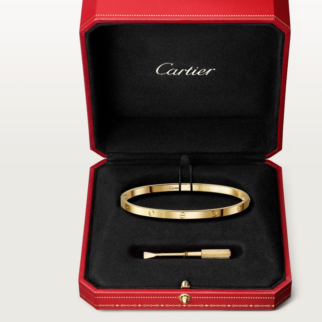 Vòng Tay Cartier Love Small Model Chế Tác Vàng Vàng 18K (2)