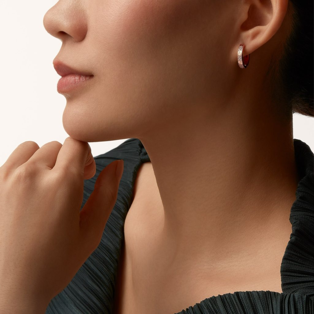 Bông Tai Cartier Love Vàng Trắng 18K Kim Cương Tự Nhiên Chế Tác (1)