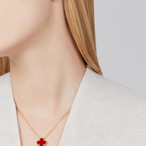 Bông Tai Van Cleef & Arpels Chế Tác Đá Mã Não Đỏ Vàng Vàng 18K Chế Tác 15mm (2)