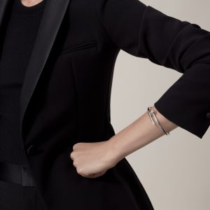 Lắc Tay Cartier Juste un Clou Chế Tác Vàng Trắng 18K Hong Kong Đính Viên Kim Cương Tự Nhiên (2)