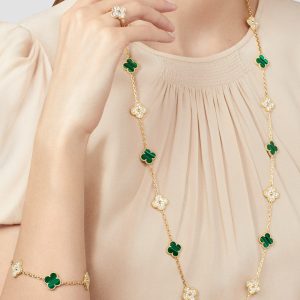 Nhẫn Van Cleef & Arpels Alhambra Vintage Vàng Vàng Kim Cương Tự Nhiên 12 Viên (1)