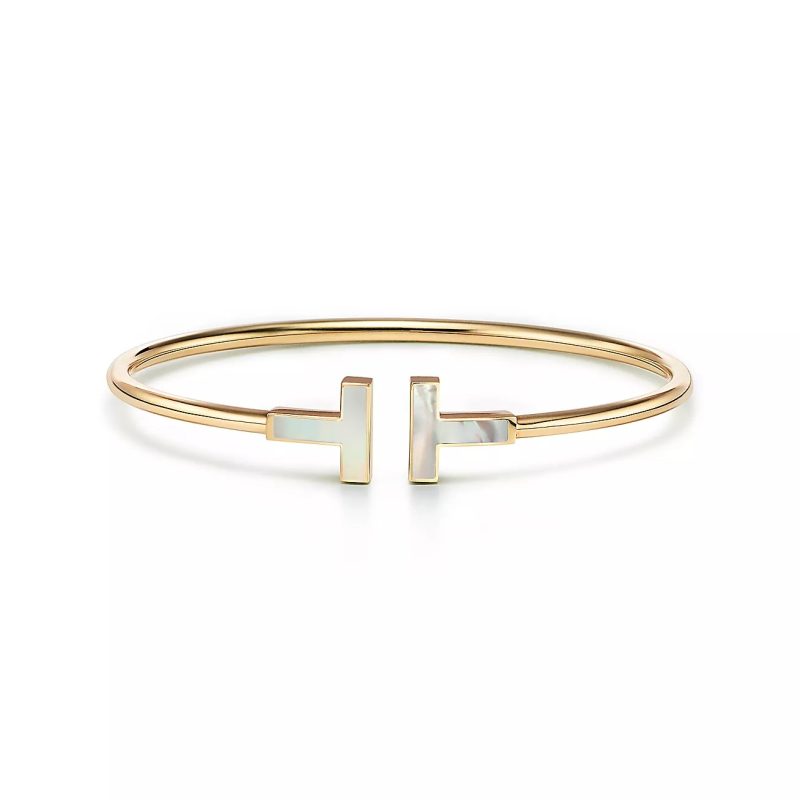 Lắc Tay Tiffany & Co T Chế Tác Vàng Vàng 18K Đá Xà Cừ Trắng Nhập Khẩu (1)
