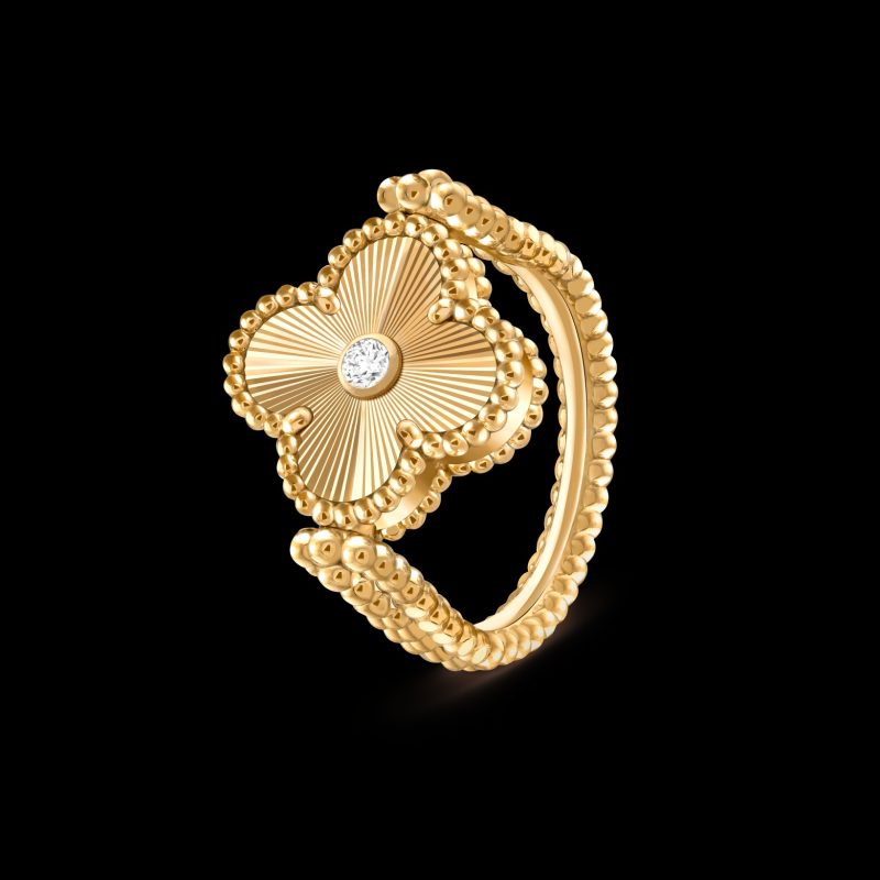 Nhẫn Van Cleef & Apels Vintage Alhambra Reversible Chế Tác Vàng 18K Kim Cương Đá Mã Não Xanh (1)