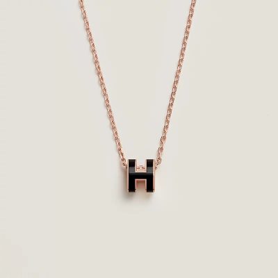 Dây Chuyền Hermes Mini Pop H Màu Đen Chế Tác Vàng Hồng 18K
