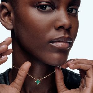 Vòng Cổ Louis Vuitton Color Blossom Star BB Vàng 18K Đá Amazonite 1 Viên Kim Cương 41cm (2)