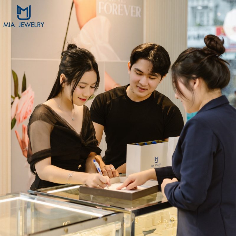 NHẪN THIẾT KẾ MIA JEWELRY – KHI NGHỆ THUẬT GẶP GỠ SỰ HOÀN HẢO