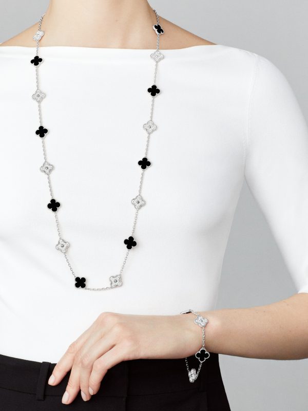 Vòng Tay Van Cleef & Arpels Alhambra Vàng 18K Kim Cương Tự Nhiên Mix Đá Đen Onyx 19cm (3)